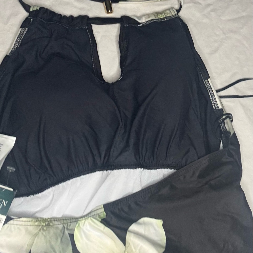 Floral Black and White swim top - Picture 9 of 11